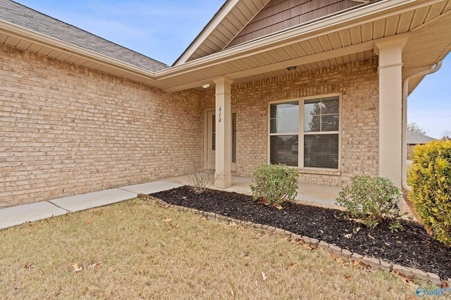 Photo - 610 River Landing Blvd SW