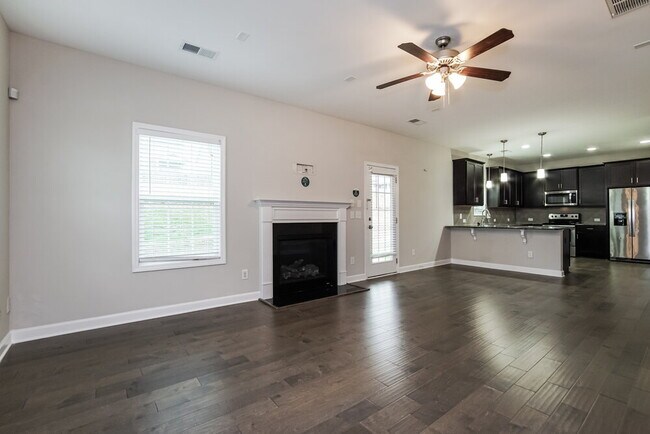 Photo - 252 Lanier Pl