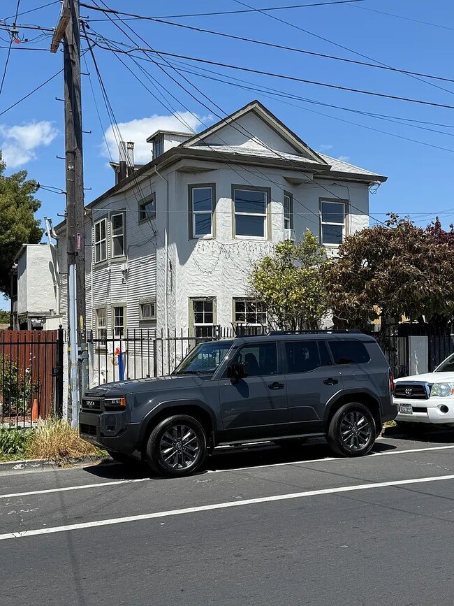 Photo - 711 Pennsylvania Ave