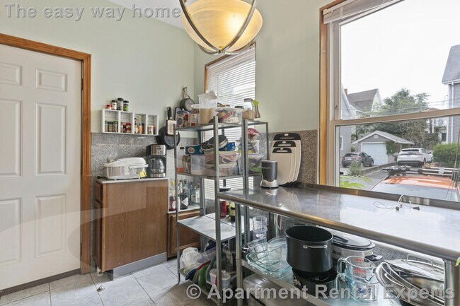 Photo - 32 William St Unit #1