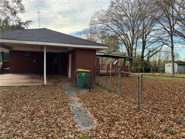 Photo - 556 Lamar Dr