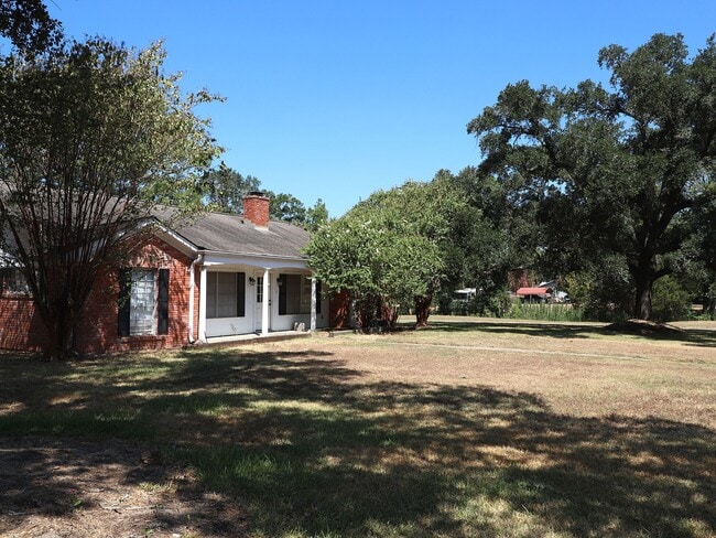 Building Photo - 1605 9th St Rental
