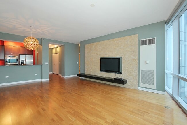 Photo - 1211 S Prairie Ave Unit 4602