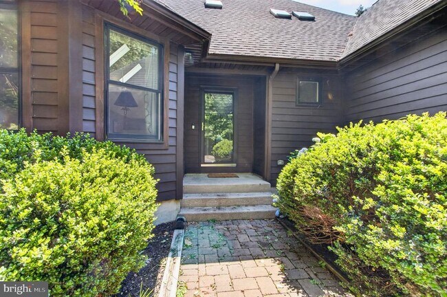 Photo - 3 Tall Oaks Ct
