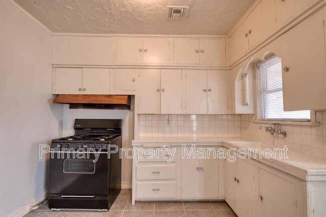 1132 N St Clair Ave