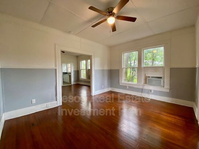 Photo - 310 Kings Hwy