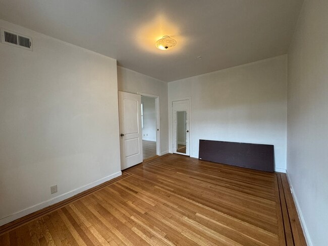 Photo - 1 Bed 1 Bath in Portola
