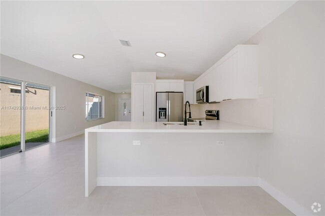 Building Photo - 17408 SW 142nd Ct Rental