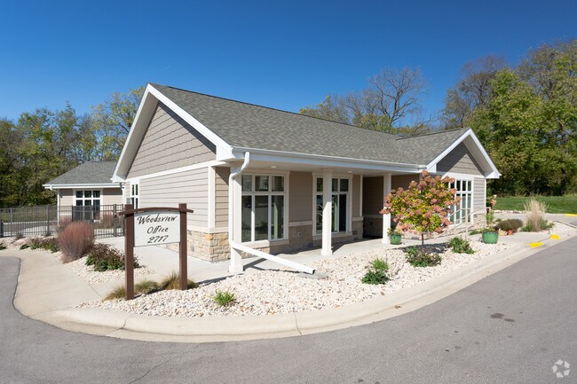 Woodsview Apartments