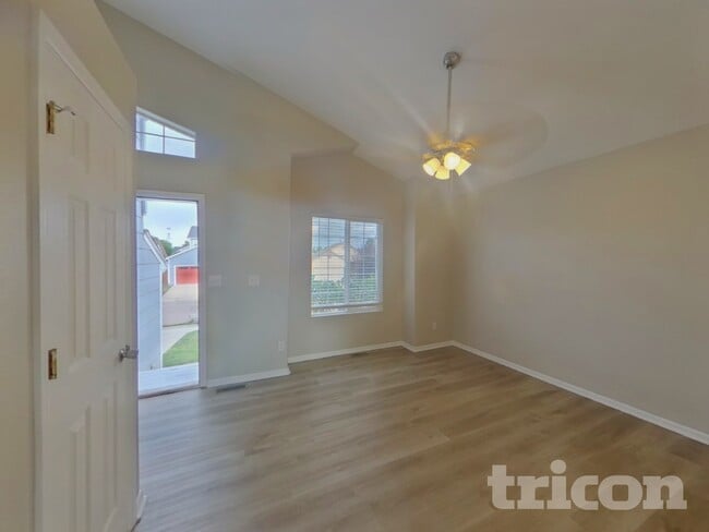 8468 Dassel Dr