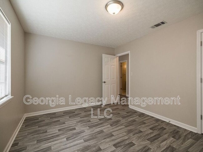 Photo - 151-153 Massey Lane