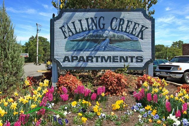 Entrada - Falling Creek Apartments
