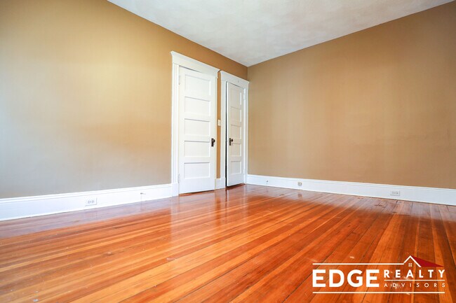 Photo - 15 Mapleton St Unit 1