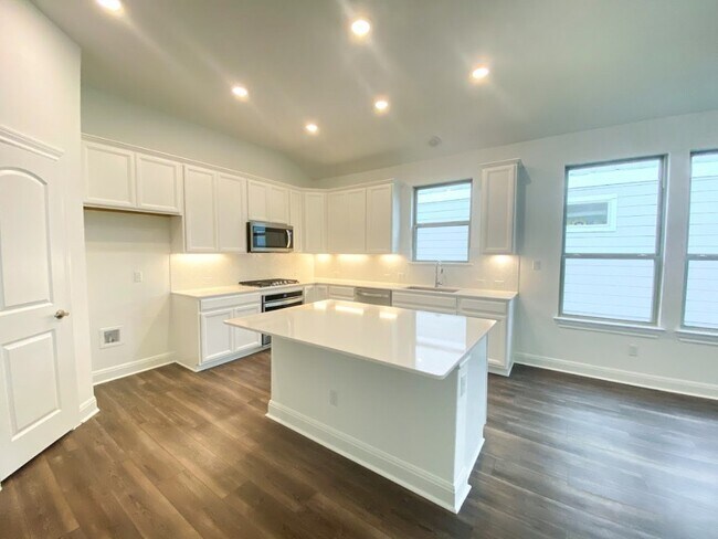 Photo - 613 Georgia Lace Trail