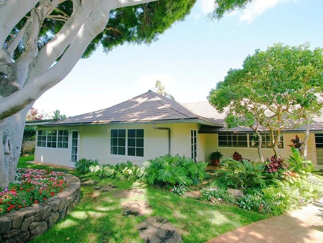 Photo - 3887 Owena St