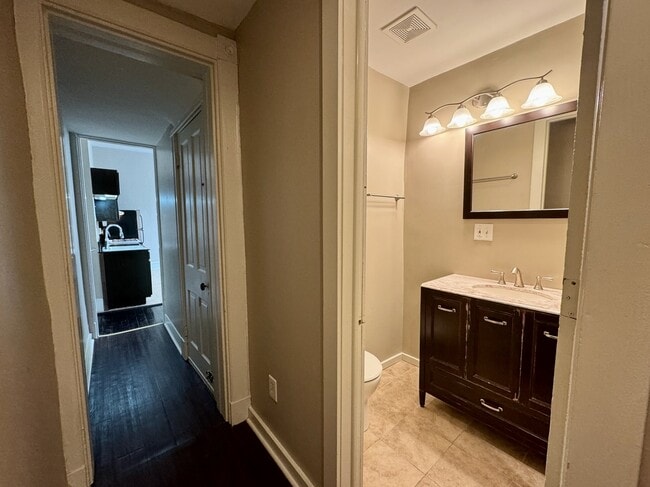 Building Photo - 202 Klotter Ave Unit 1