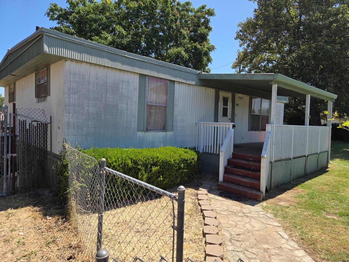 Photo - 5661 Arboga Rd