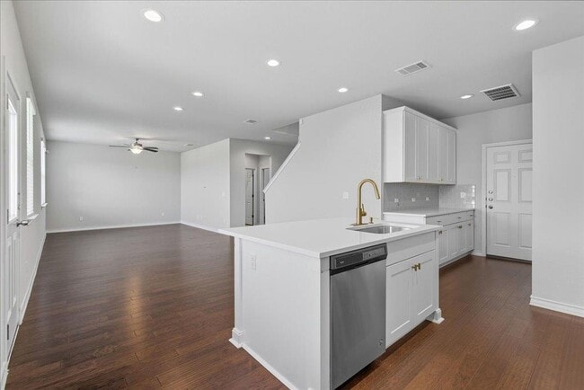 Photo - 3801 Soft Shore Ln