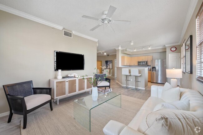 Building Photo - 533 NE 3rd Ave Unit 417 Rental