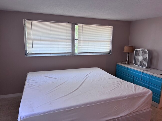 Photo - 8019 Portage Dr