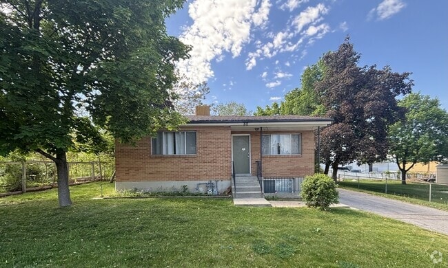 Building Photo - 80 400 S Rental
