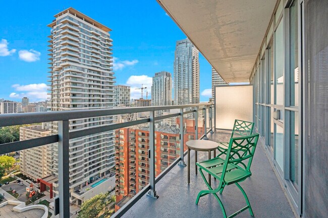 Photo - 50 Dunfield Ave Unit ID1345944P