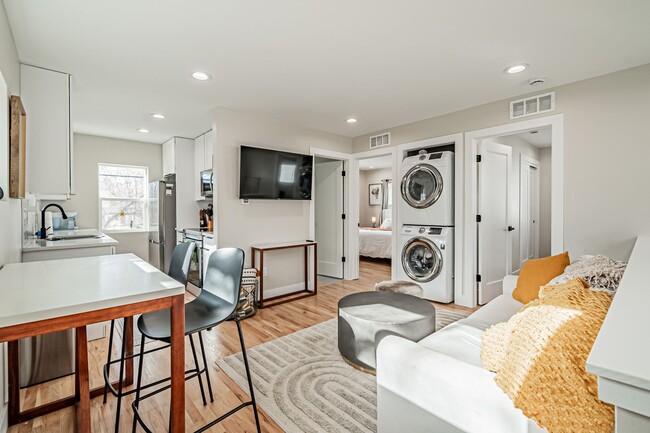 New Furnished 2BD, 1BA Condo with 1-Car Ga... - New Furnished 2BD, 1BA Condo with 1-Car Ga...