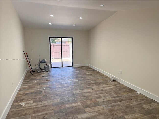 Photo - 14103 SW 52nd Terrace