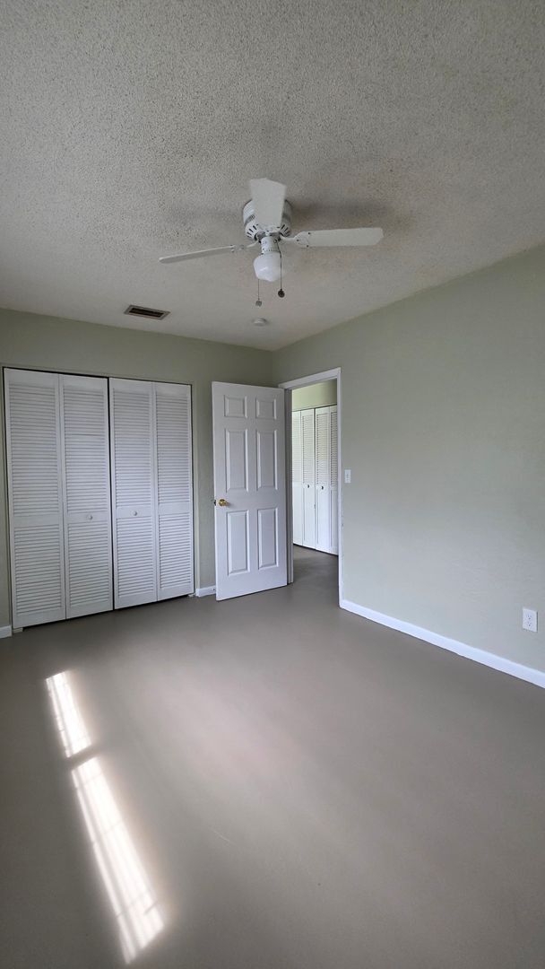 Photo - 1571 Mobile Ave