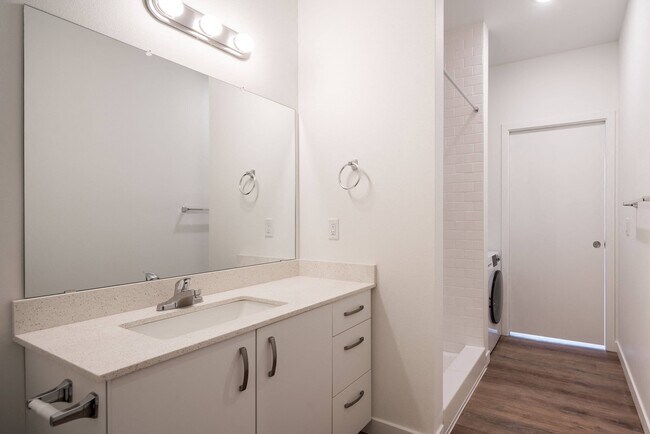 Photo - 89th Ave. Apartments