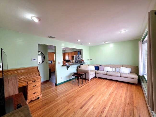 Photo - 21 Wickers St