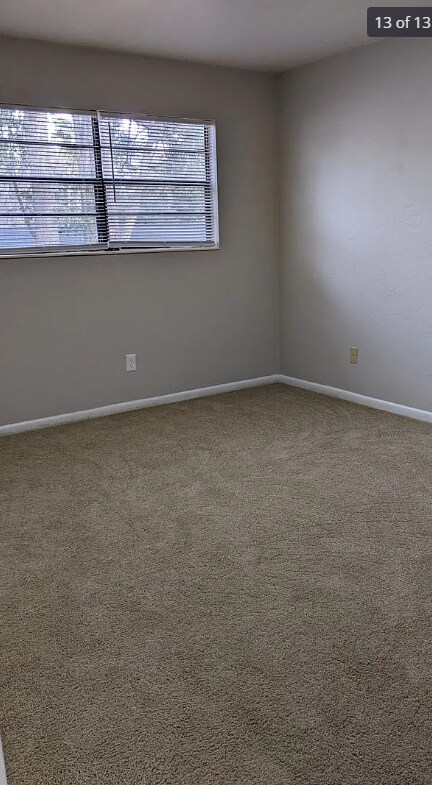 Photo - 915 SW 61st St