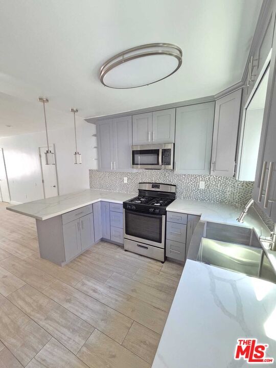 5341 Vantage Ave Unit 3