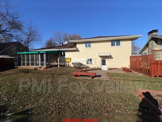 Photo - 301 E McArthur St