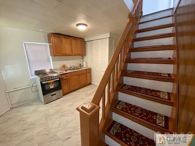 Photo - 123 Kossuth St