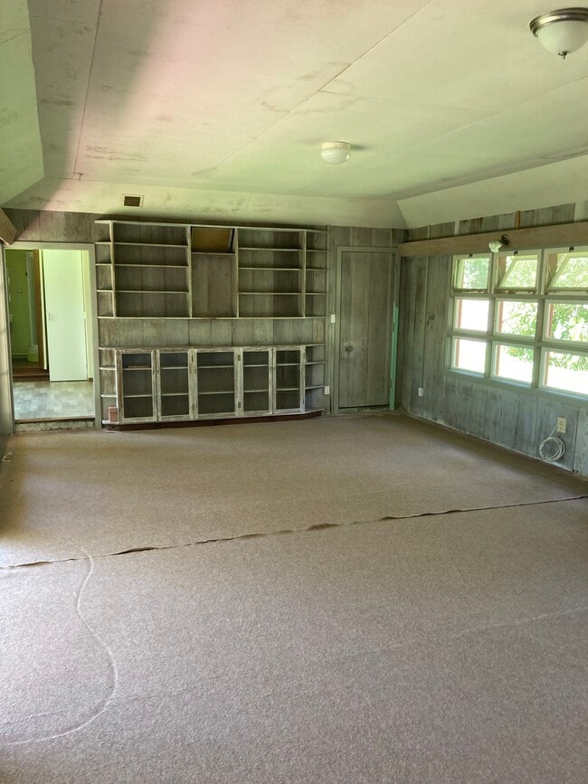 Photo - 600 Hoaka Rd