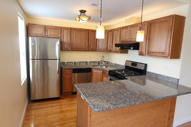 Photo - 5 Smythe St Condo Unit 3