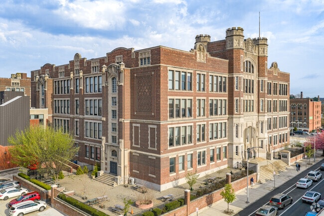 Building Photo - West Lofts Apartments