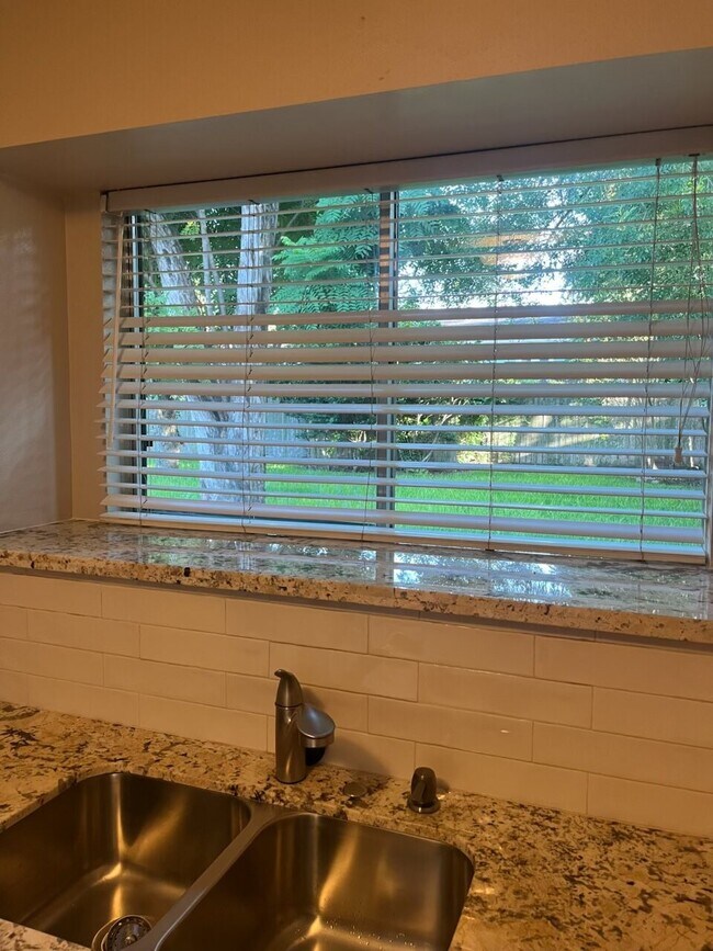 Photo - 2406 Broken Elm Dr