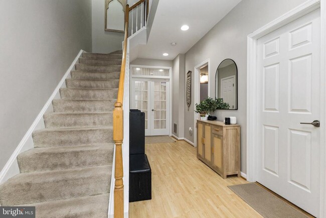 Photo - 46738 Oakmere Terrace
