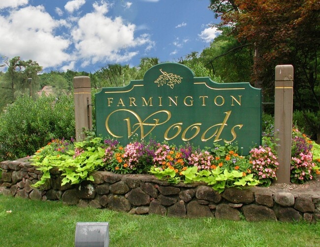 Photo - 3 Woods Hollow Ct Unit 3