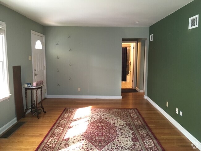 Building Photo - 916 Barton Pl Rental