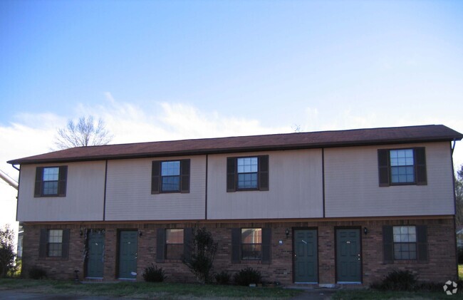 Building Photo - 46-48-48 Topper Ln Rental