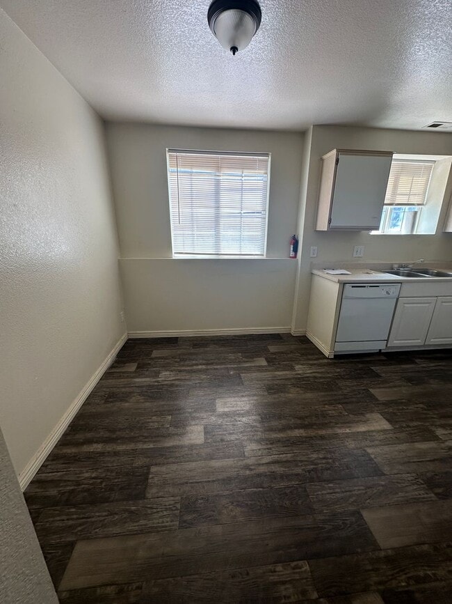 Photo - 1332 N 625 W Unidad 4