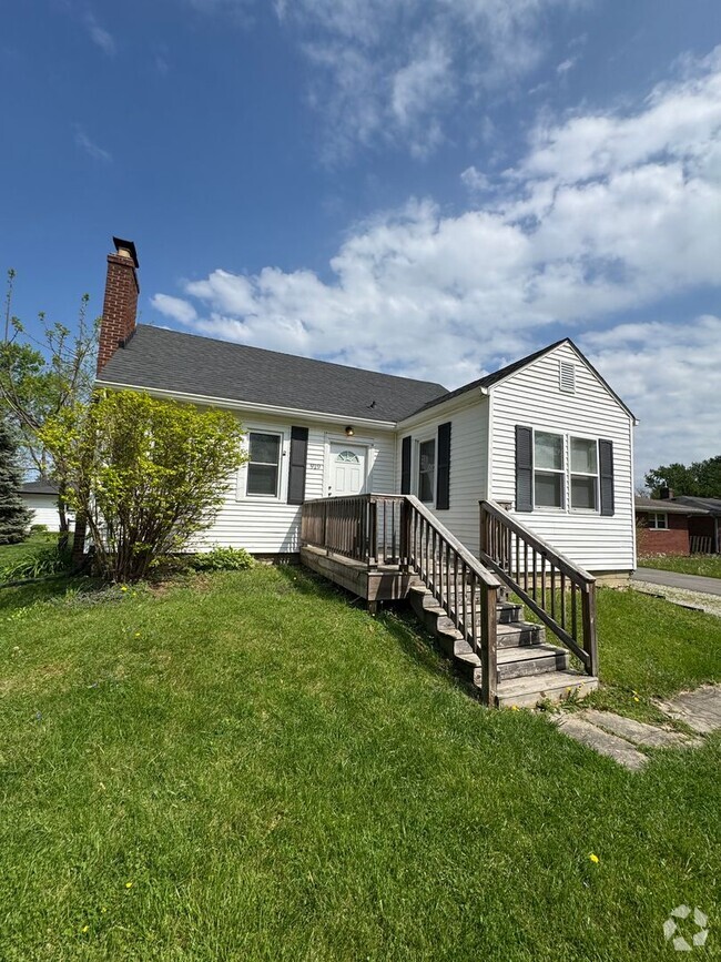Building Photo - Warren Twp - 3 BR home
