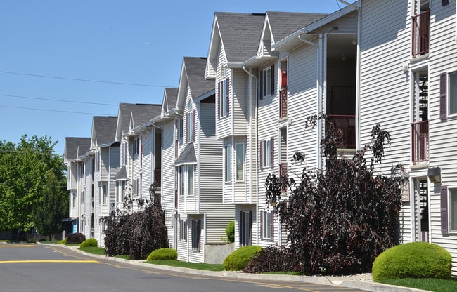 Knightsbridge Communities