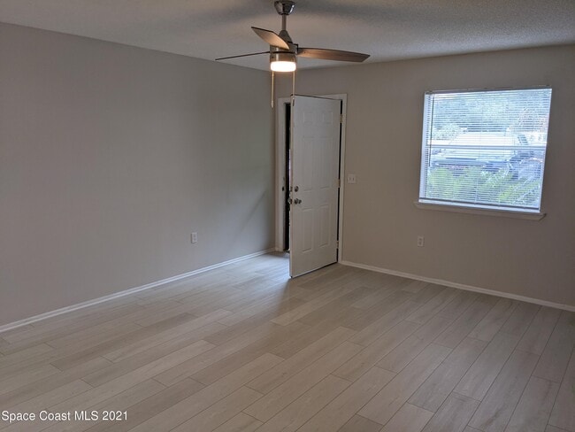 Photo - 323 Olmstead Dr Unit 1