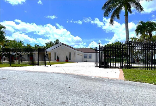 Photo - 15540 SW 156th Ave