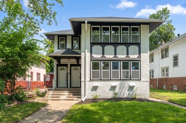 Building Photo - 987 Dayton Ave Unit 989