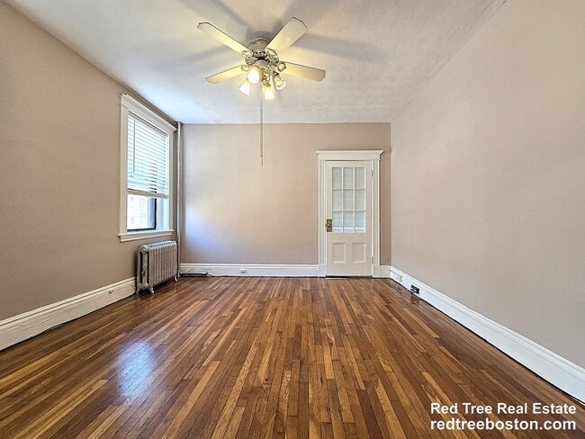 Photo - 25 Alton Pl Unit 6